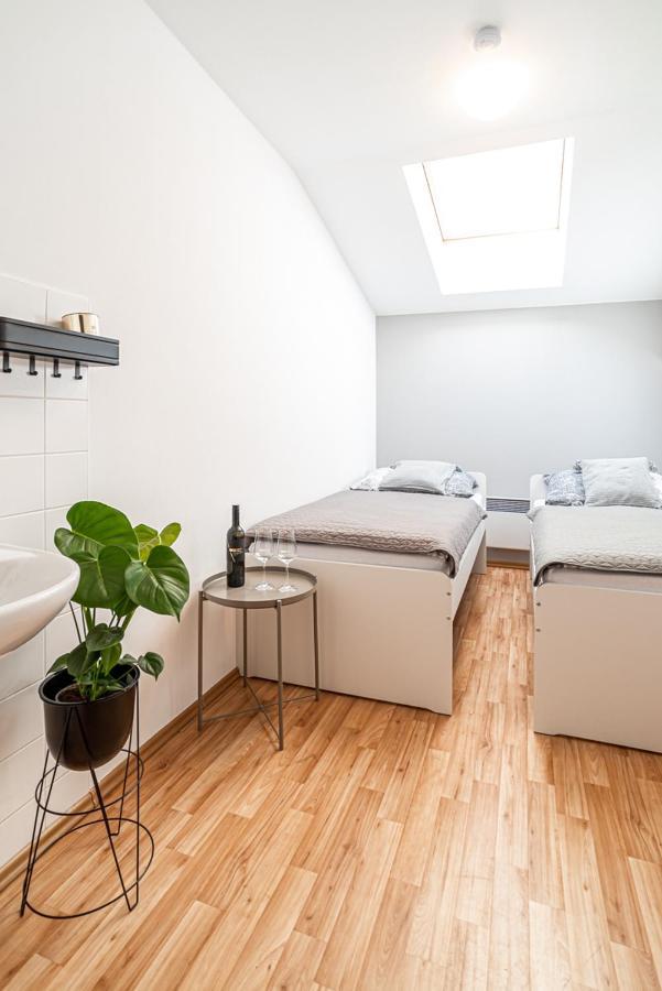 Penzion Vinarstvi W18 Velké Bílovice Extérieur photo