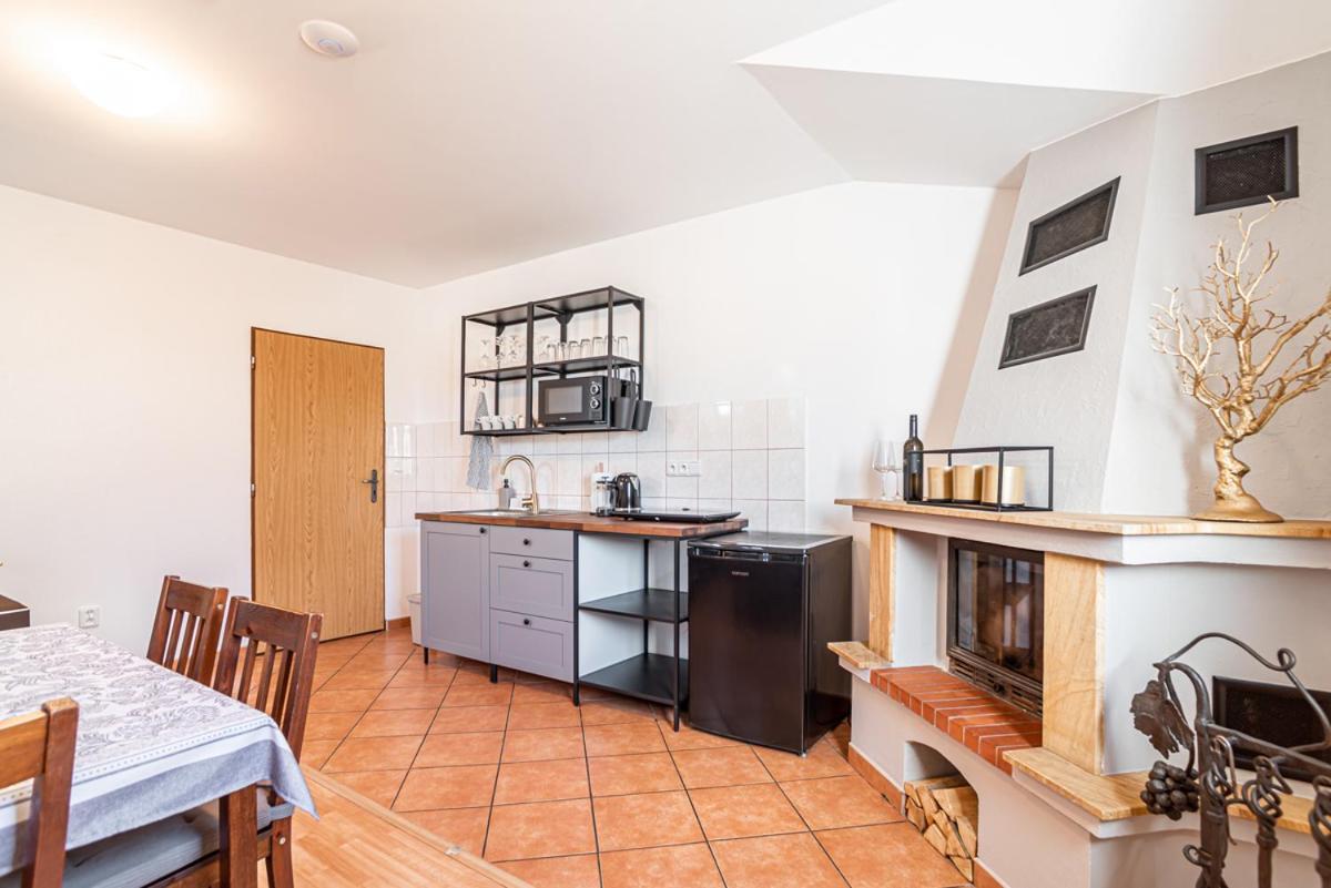 Penzion Vinarstvi W18 Velké Bílovice Extérieur photo